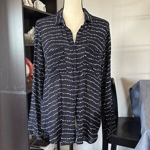 Bella Dahl long sleeve relaxed rayon hipster button down front